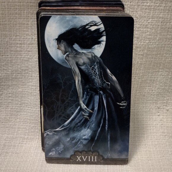 Tarot V Deck - Picture 7 of 16